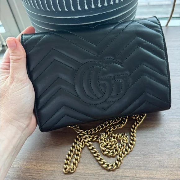 Gucci Marmont Crossbody - Picture 3 of 8